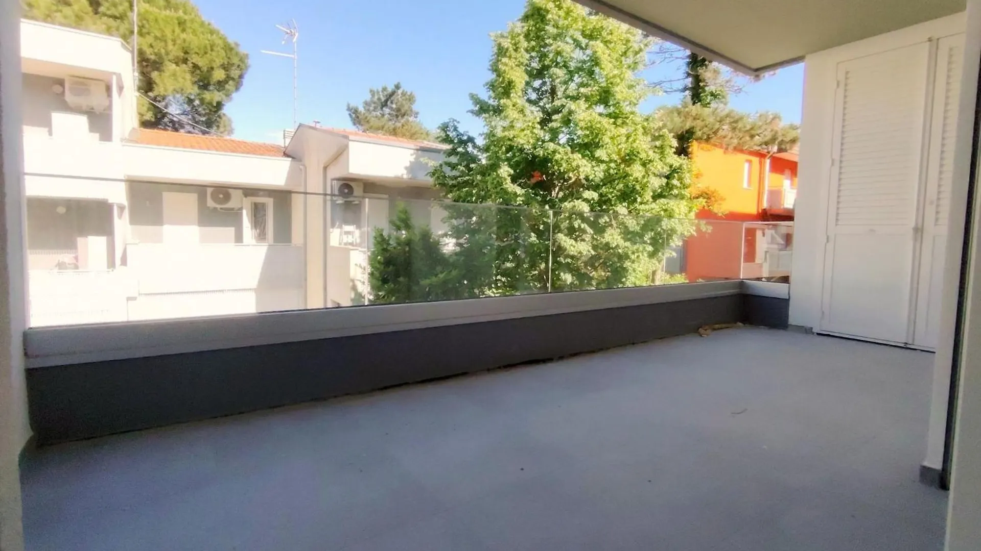 Modernly Equipped Apartment With Balcony In Bibione